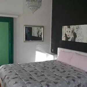https://bb-porta-appia.emilia-romagnahotels.net