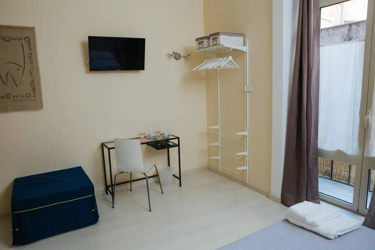 Calamarina Centro Palermo 0*,  Italien